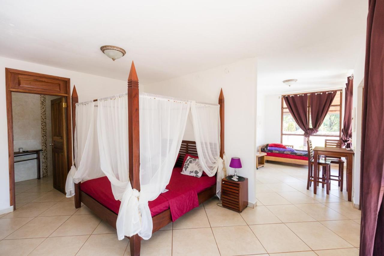 Punta Duarte Garden Inn Los Duarte Екстериор снимка